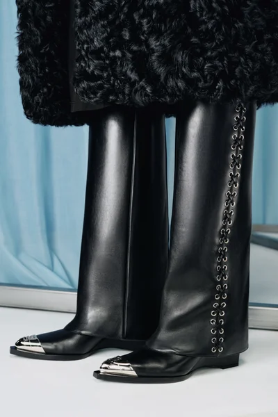 Look 2